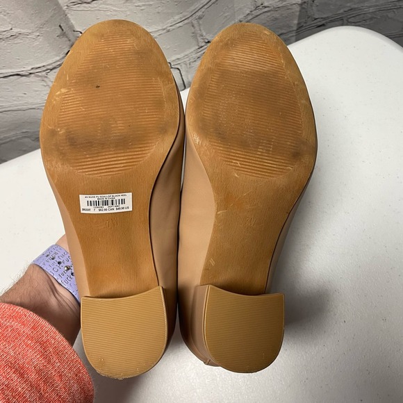 Torrid Nude Scallop Block Heel Size 7W - Picture 5 of 9